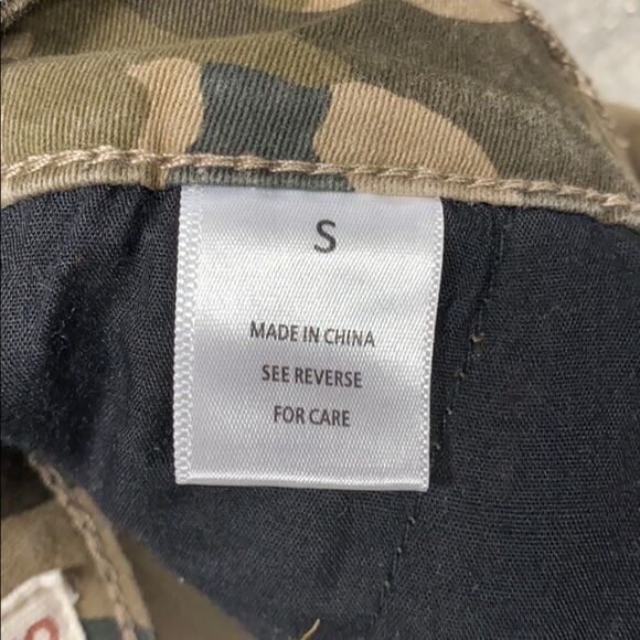 Wishlist Camouflage Cargo Pants Size Small - Picture 9 of 10